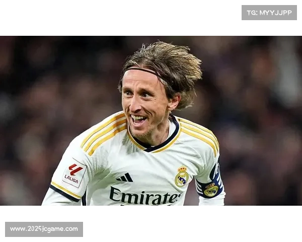 皇马官宣莫德里奇续约一年，中场大师传奇延续