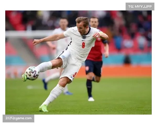 拜仁扩大领先优势至8分，凯恩28球领跑射手榜