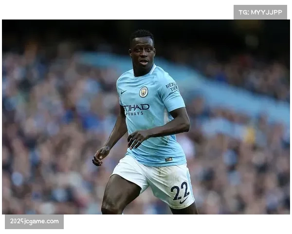 前曼城球员本杰明·门迪就名誉损害对某报社提起新的法律诉讼 前曼城球员本杰明·门迪就名誉损害对某报社提起新的法律诉讼